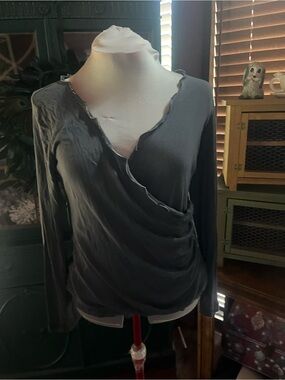 Three Dot XL Women’s Long-Sleeve Wrap Top in Charcoal Gray/Slate Blue